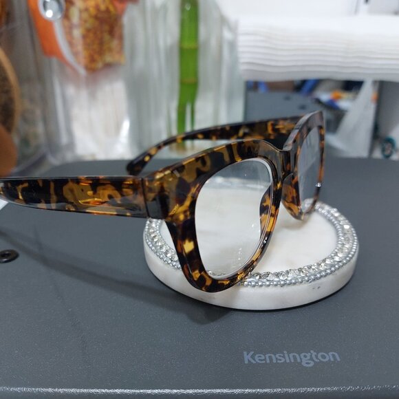 Stylish Translucent Leopard or Tortoise Animal Print Readers Reading Glasses 1.5 - Picture 13 of 16